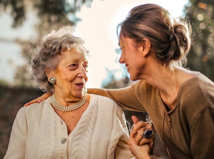 caregiver supporting senior with daily routine and supervision in Toronto