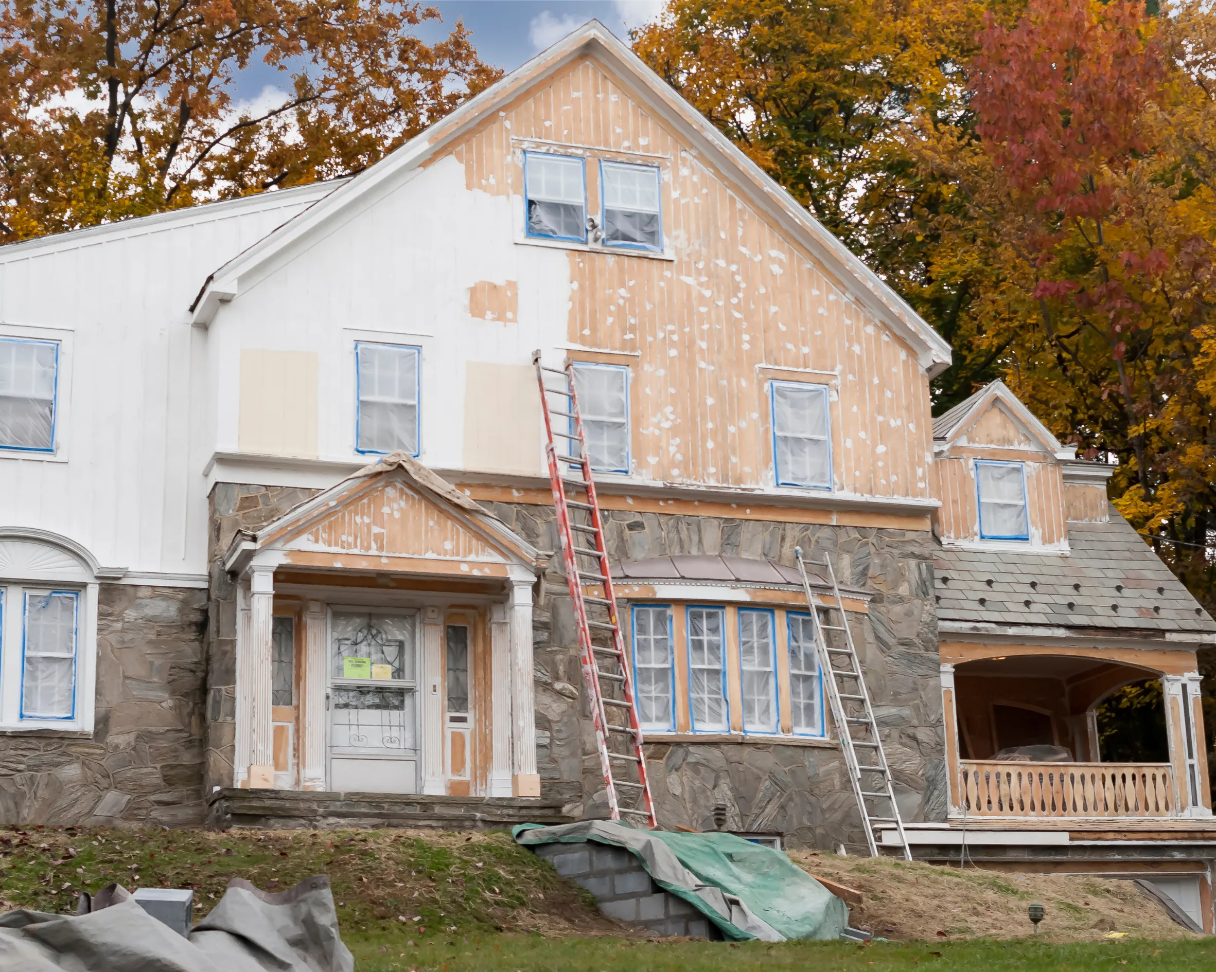 Exterior house painting in Toronto GTA by MyNeed.ca pros